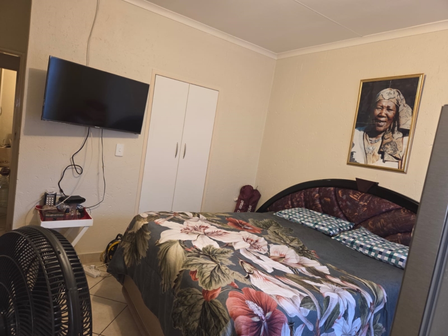 2 Bedroom Property for Sale in Waterval East North West